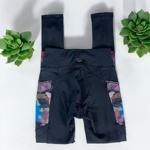 ๐ Calia By Carrie Underwood Essential Leggings with Mesh Floral Panels - Picture 5 of 10